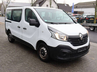 2019-renault-trafic-1404543-44910185