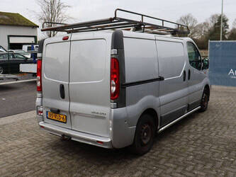 2007-opel-vivaro-2-2-0cdti-1404544-44910227