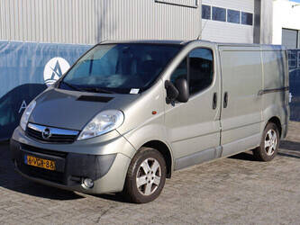2010-opel-vivaro-2-2-0cdti-44910285