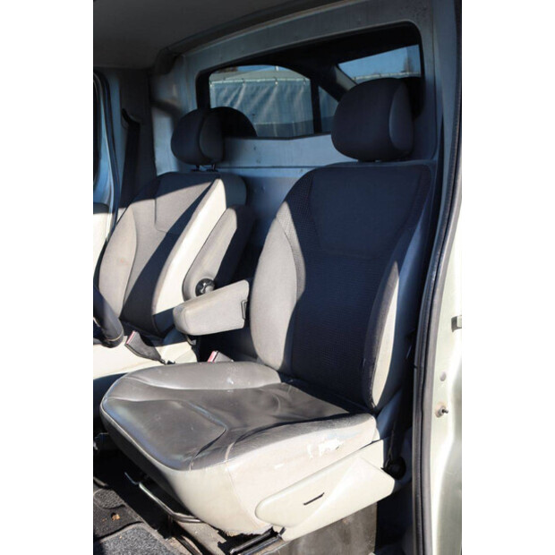 2010 Opel Vivaro 2 2.0CDTI-44910313