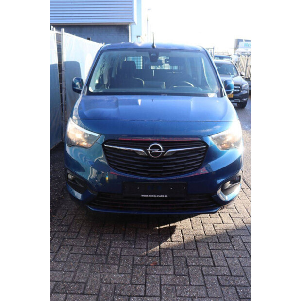 2021 أوبل COMBO-44910341