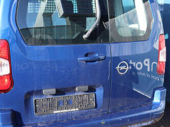 2021-opel-combo-1404546-44910347