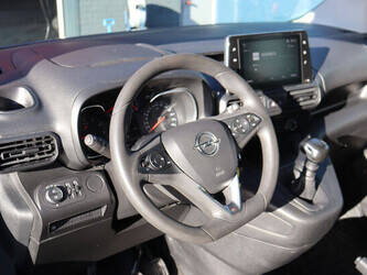 2021-opel-combo-1404546-44910352