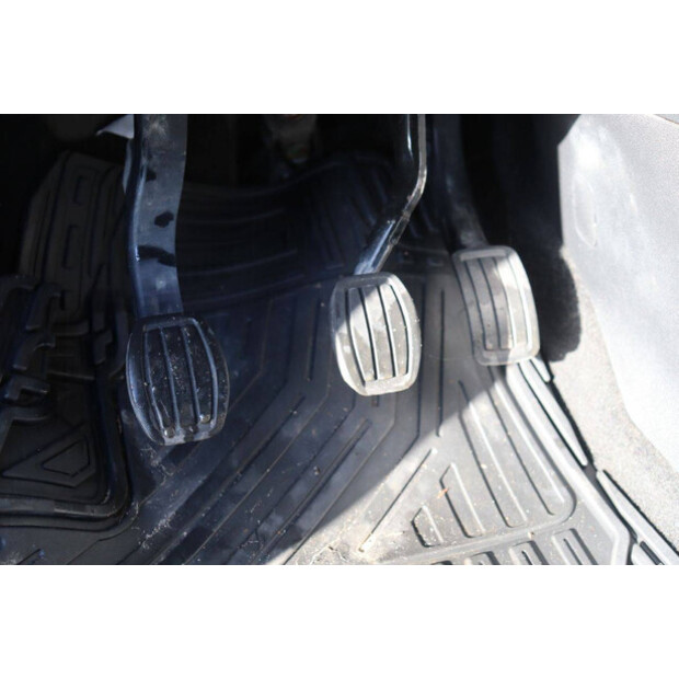 2021 أوبل COMBO-44910353