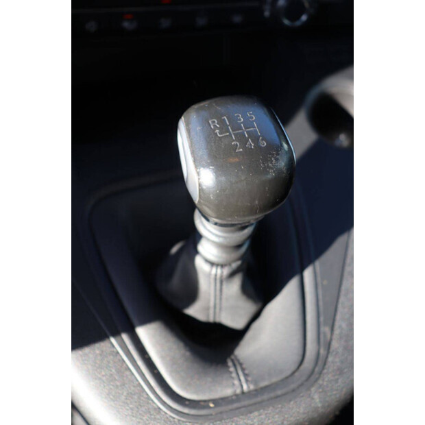 2021 أوبل COMBO-44910356