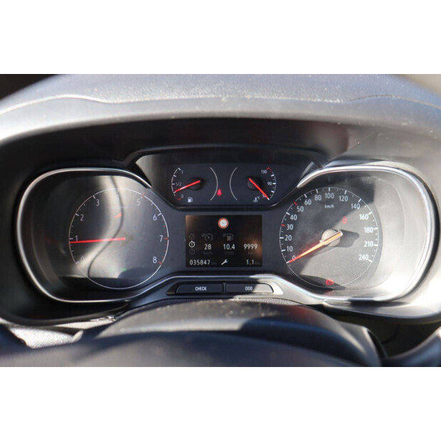 2021 أوبل COMBO-44910362