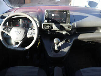 2021-opel-combo-1404546-44910366