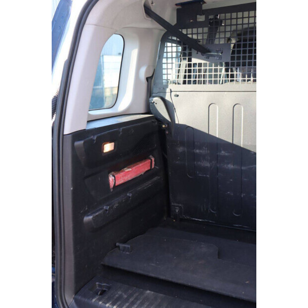 2021 أوبل COMBO-44910371