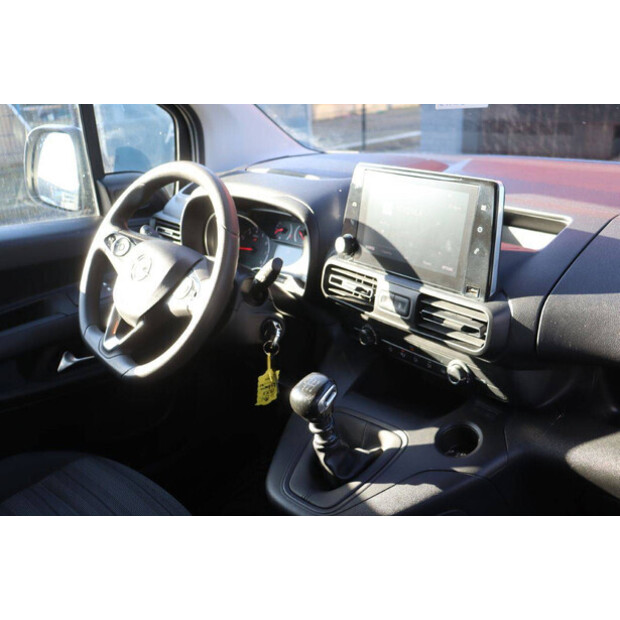 2021 أوبل COMBO-44910374