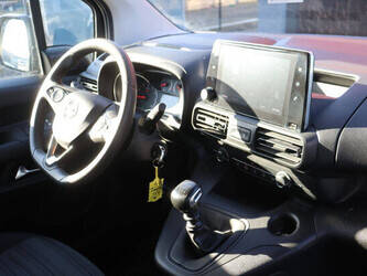 2021-opel-combo-1404546-44910374