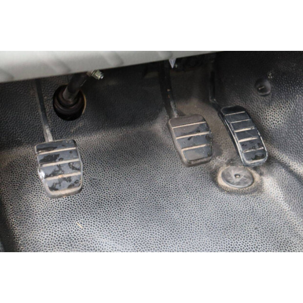 2003 رينو Mascott-44910398