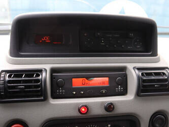 2003-renault-mascott-1404547-44910403