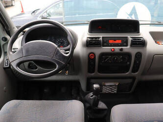 2003-renault-mascott-1404547-44910411