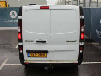 2018-renault-trafic-1404550-44910516