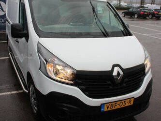 2018-renault-trafic-1404550-44910518