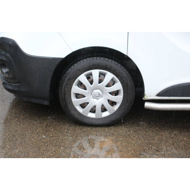 2018 Renault Trafic-44910523