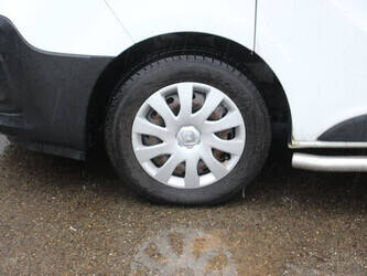 2018-renault-trafic-1404550-44910523