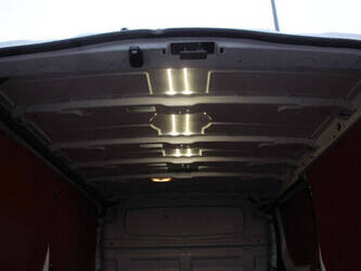 2018-renault-trafic-1404550-44910537