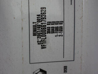 2018-renault-trafic-1404550-44910541