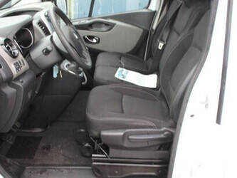 2018-renault-trafic-1404550-44910547