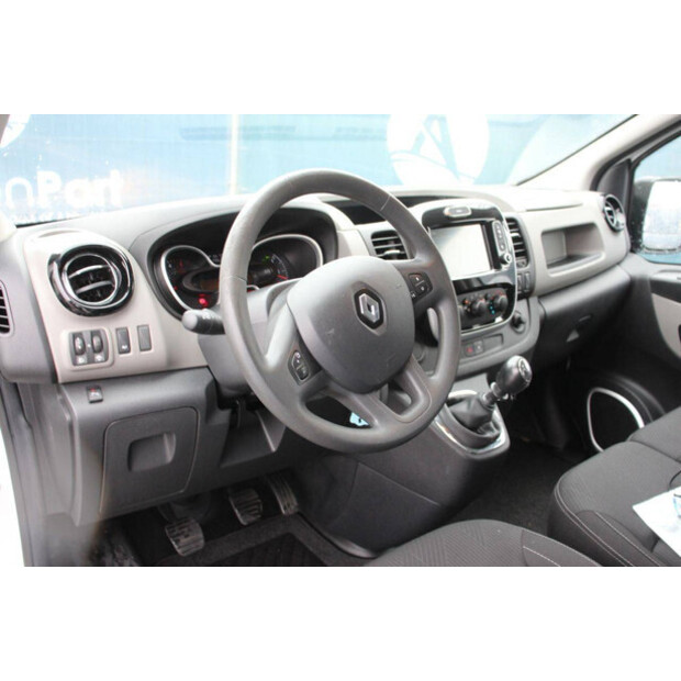 2018 Renault Trafic-44910550