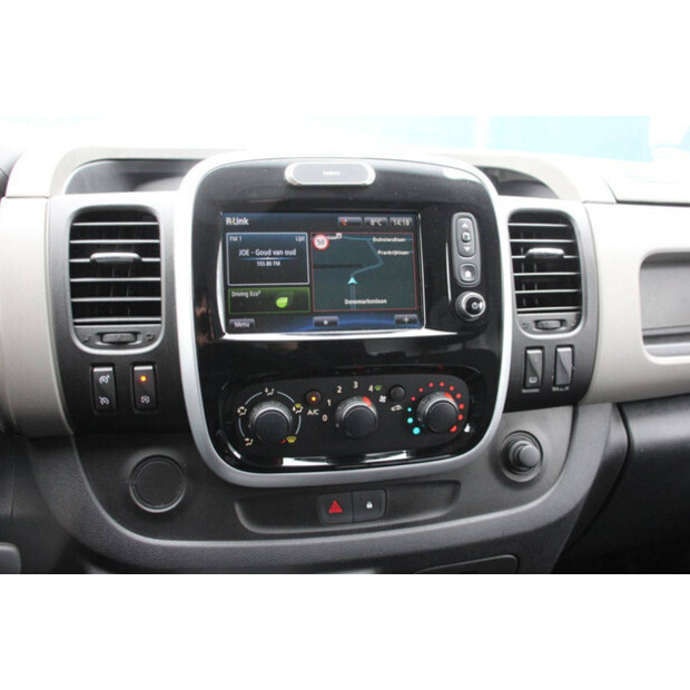 2018 Renault Trafic-44910555