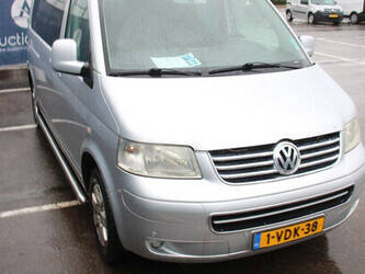 2009-volkswagen-transporter-1404551-44910567
