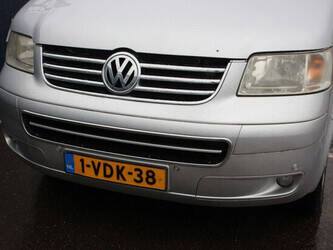 2009-volkswagen-transporter-1404551-44910570