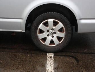 2009-volkswagen-transporter-1404551-44910572