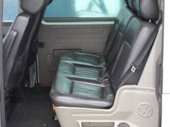 2009-volkswagen-transporter-1404551-44910579