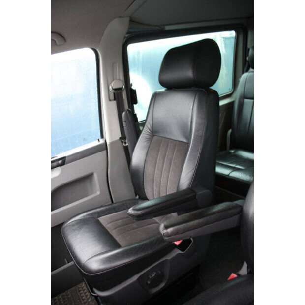 2009 Volkswagen Transporter-44910584