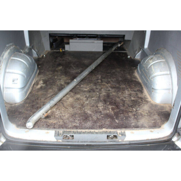 2009 Volkswagen Transporter-44910588