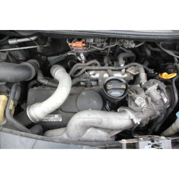 2009 Volkswagen Transporter-44910595