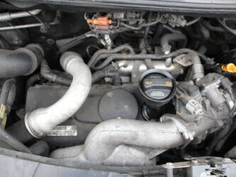 2009-volkswagen-transporter-1404551-44910595