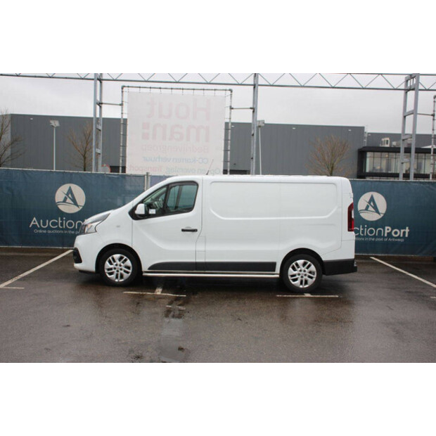 2017 Renault Trafic-44910784