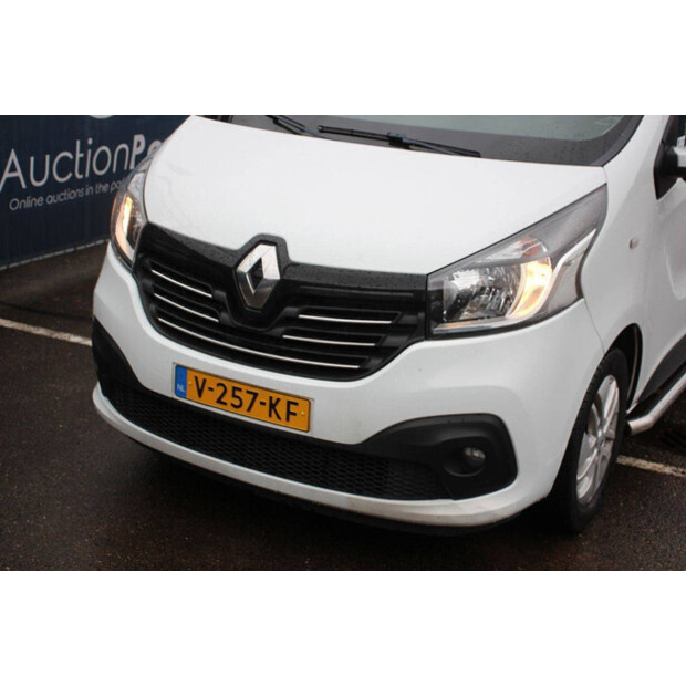 2017 Renault Trafic-44910791