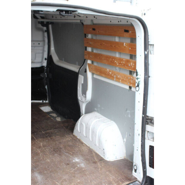 2017 Renault Trafic-44910802