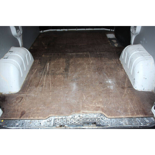 2017 Renault Trafic-44910804