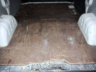 2017-renault-trafic-1404556-44910804