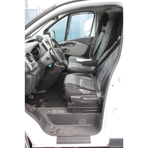 2017 Renault Trafic-44910809