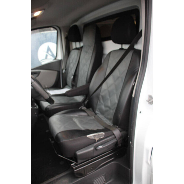 2017 Renault Trafic-44910815