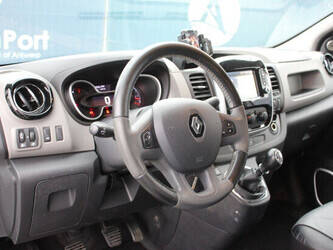 2017-renault-trafic-1404556-44910817