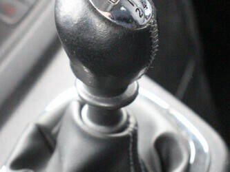 2017-renault-trafic-1404556-44910823