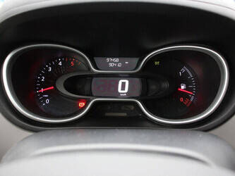 2017-renault-trafic-1404556-44910825