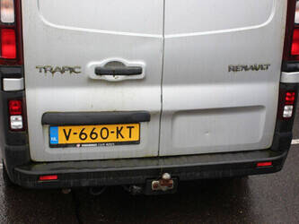 2018-renault-trafic-1404557-44910840