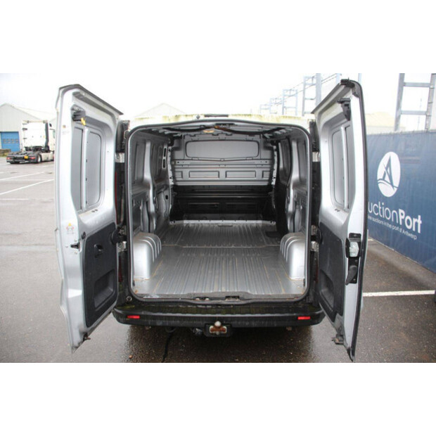 2018 Renault Trafic-44910844