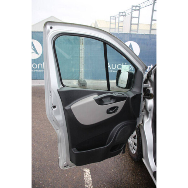 2018 Renault Trafic-44910860