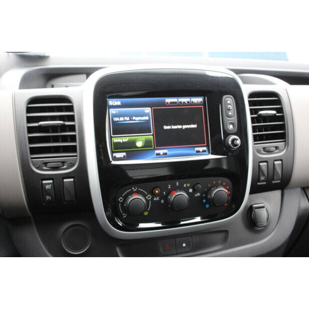 2018 Renault Trafic-44910868