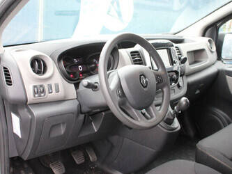 2017-renault-trafic-1-6-dci-1404558-44910908