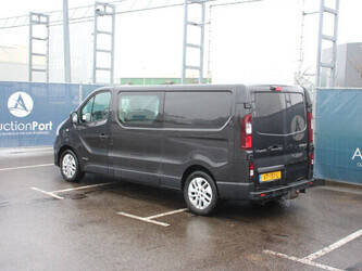 2016-renault-trafic-1404559-44910922